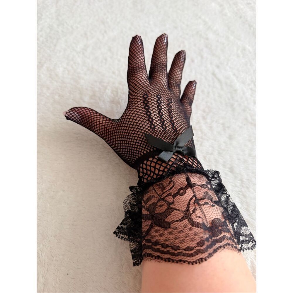 Black Lace & Fishnet Gloves with Bow Detail – NWOT